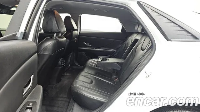 Hyundai AVANTE Avante (CN7) — Фото автомобиля 11