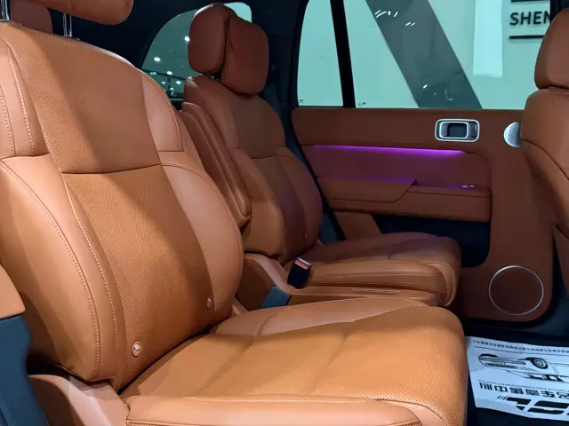 Li Auto L9 — Фото автомобиля 22