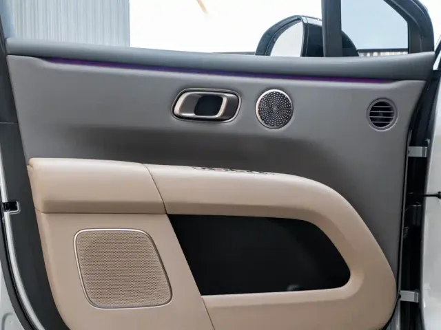 Li Auto i6 — Фото автомобиля 23