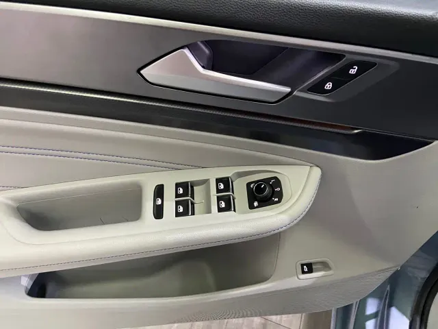 Volkswagen Lamando — Фото автомобиля 17