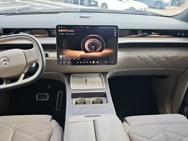 Nio ES9 — Фото автомобиля 11