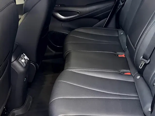 BYD Sealion 05 EV — Фото автомобиля 12