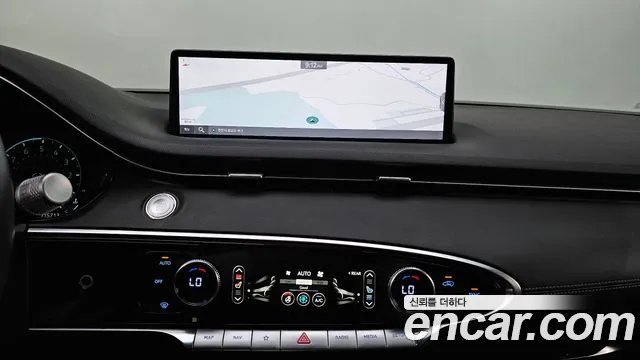 Genesis GV70 2.5T Бензин AWD — Фото автомобиля 12