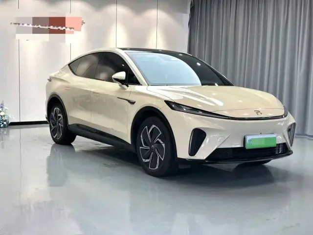 Roewe Feifan R7 — Фото автомобиля 3