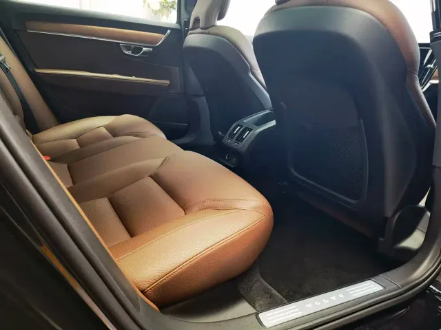 Volvo S90 — Фото автомобиля 15