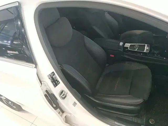 Mercedes-Benz A-Class — Фото автомобиля 24