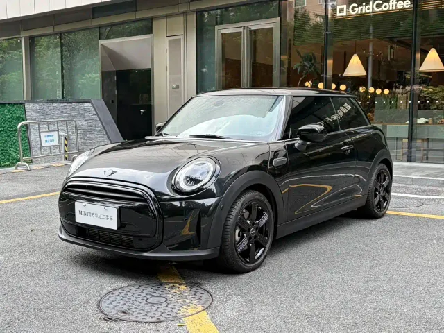 Фотография автомобиля — MINI Hatch