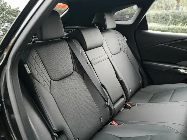 Lexus RX — Фото автомобиля 15