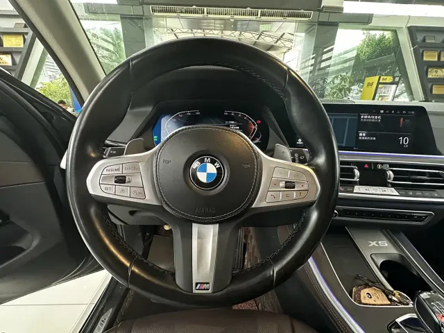 BMW X5 — Фото автомобиля 8