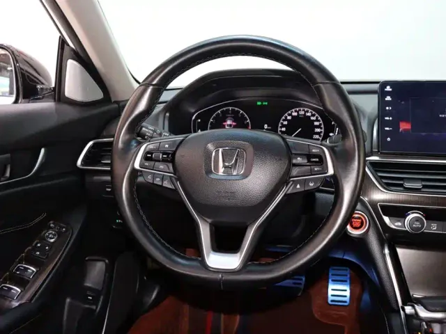 Honda Accord — Фото автомобиля 13