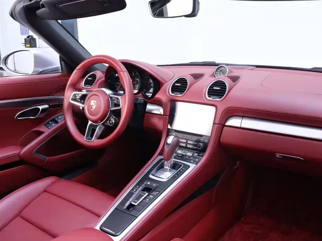 Porsche 718 — Фото автомобиля 19