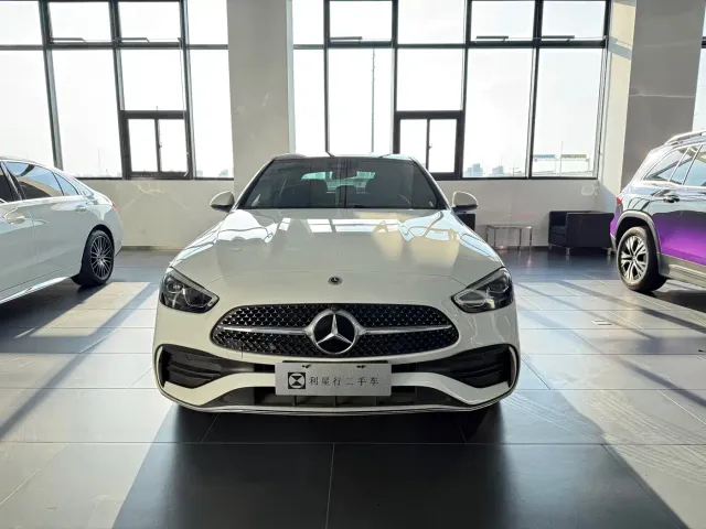 Mercedes-Benz C-Class — Фото автомобиля 2