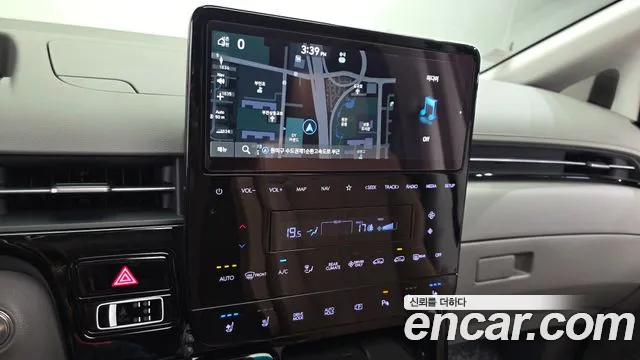 Hyundai Staria Staria — Фото автомобиля 13