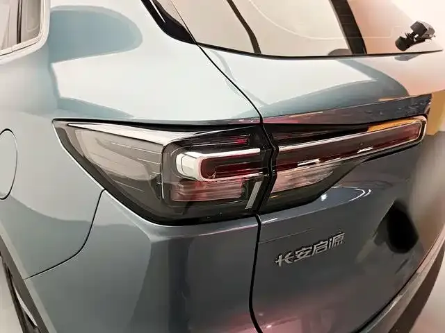 Changan Qiyuan Q05 — Фото автомобиля 19