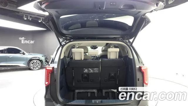 Kia Carnival — Фото автомобиля 26