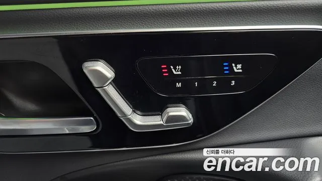 Mercedes-Benz E-Class — Фото автомобиля 29
