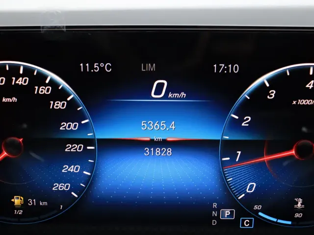 Mercedes-Benz A-Class — Фото автомобиля 15