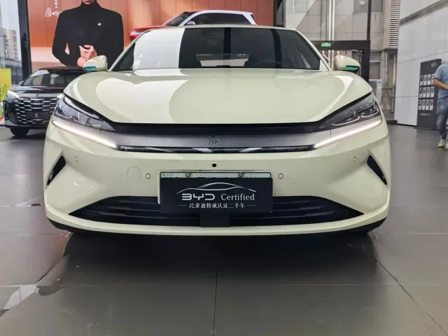 BYD Qin L — Фото автомобиля 2