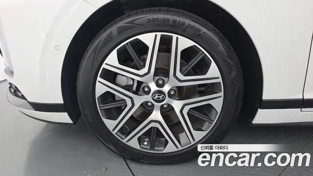 Hyundai Grandeur GN7 — Фото автомобиля 5