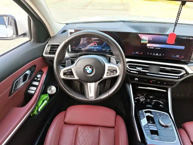 BMW 3 Series — Фото автомобиля 2
