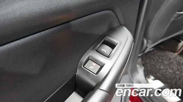 ChevroletGMDaewoo Trailblazer Trailblazer 1.3 турбо 4WD — Фото автомобиля 19