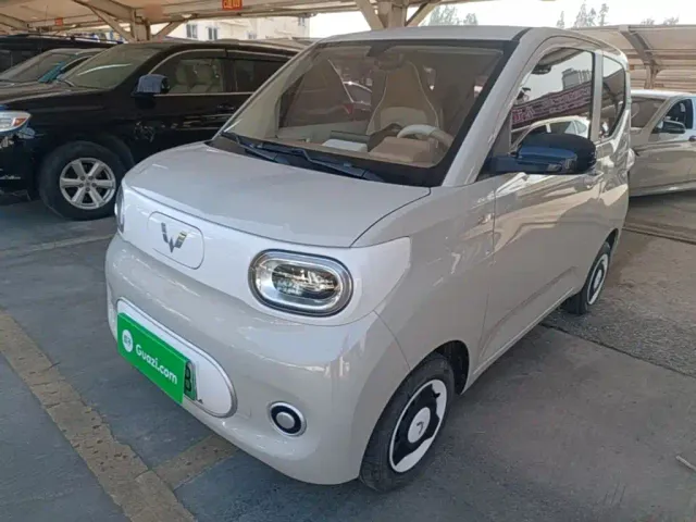 Фотография автомобиля — Wuling Hongguang Mini EV