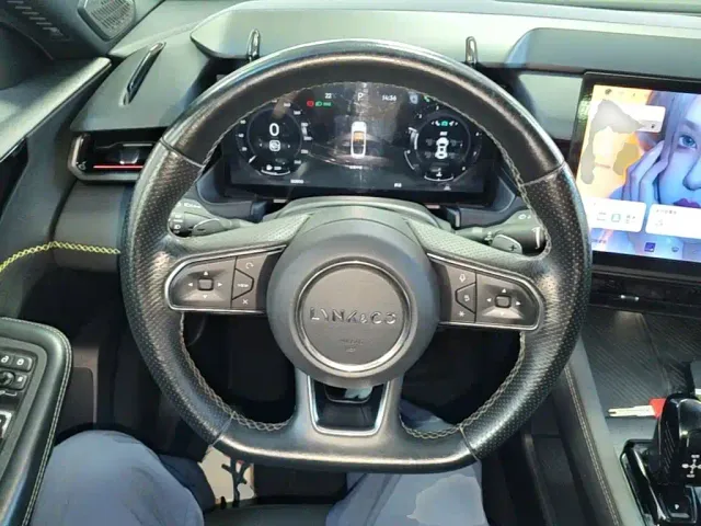 Lynk & Co 03 — Фото автомобиля 10