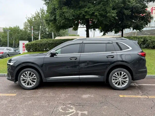 Buick Envision Plus — Фото автомобиля 3