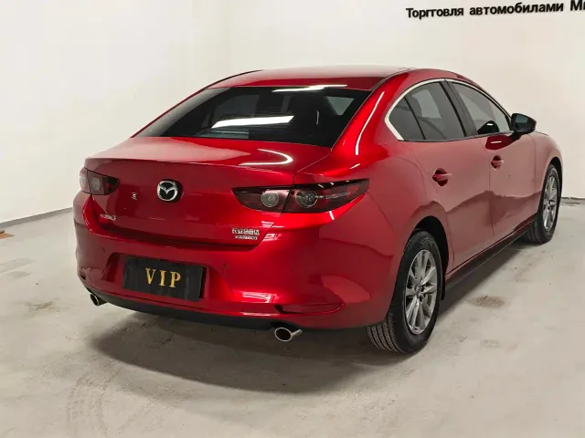 Mazda Axela — Фото автомобиля 4