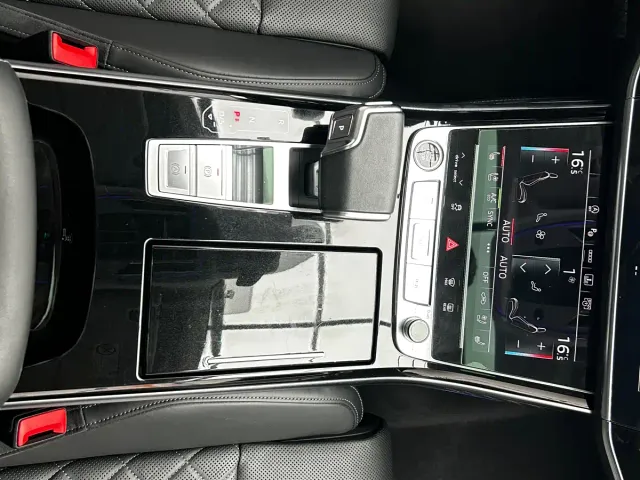 Audi A8 — Фото автомобиля 13