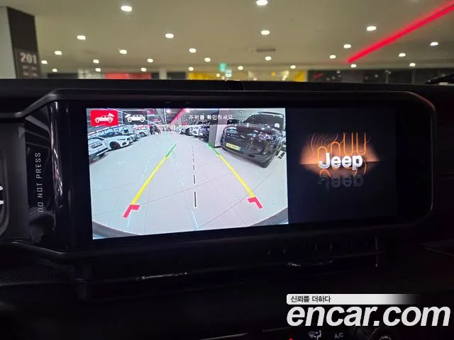 Jeep Wrangler JL — Фото автомобиля 13