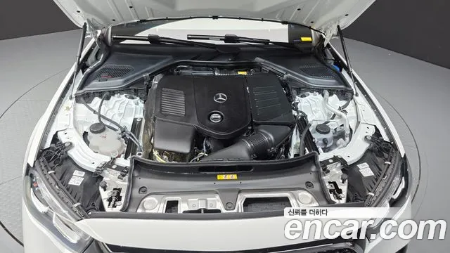 Mercedes-Benz E-Class — Фото автомобиля 6