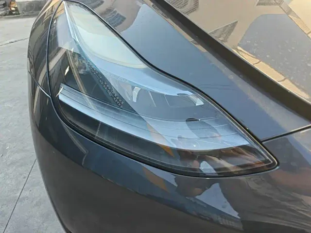Tesla Model Y — Фото автомобиля 10