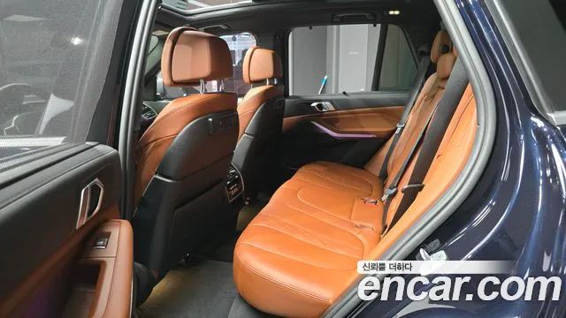 BMW X5 xDrive 40i M Sport — Фото автомобиля 12