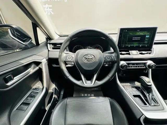 Toyota Wildlander — Фото автомобиля 13