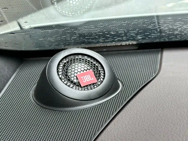 Toyota Granvia — Фото автомобиля 17