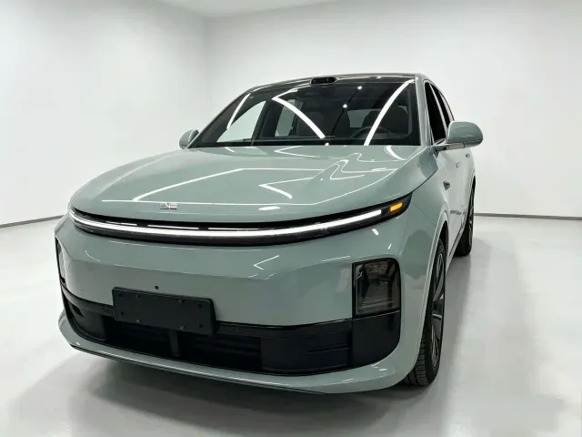 Фотография автомобиля — Li Auto L6