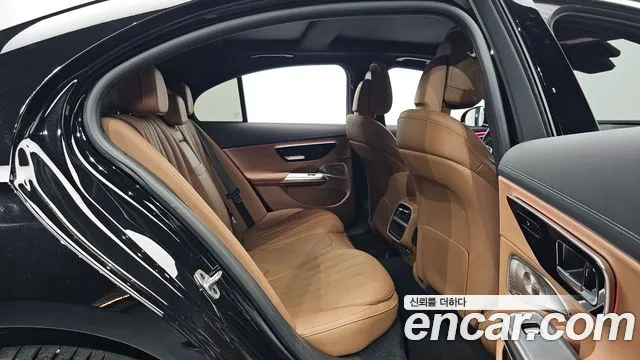 Mercedes-Benz E-Class E-класс W214 E300 4MATIC Exclusive — Фото автомобиля 12