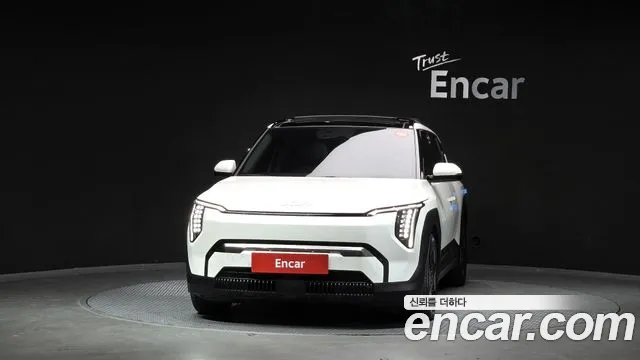 Kia EV3 — Фото автомобиля 3