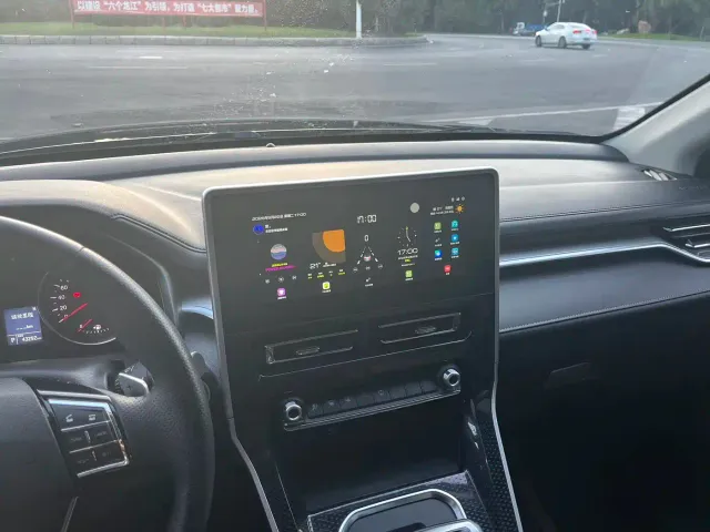 Haval Haval M6 2023 PLUS 1.5T DCT Luxury Smart Connect — Фото автомобиля 9