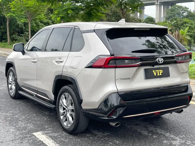 Toyota Wildlander — Фото автомобиля 6