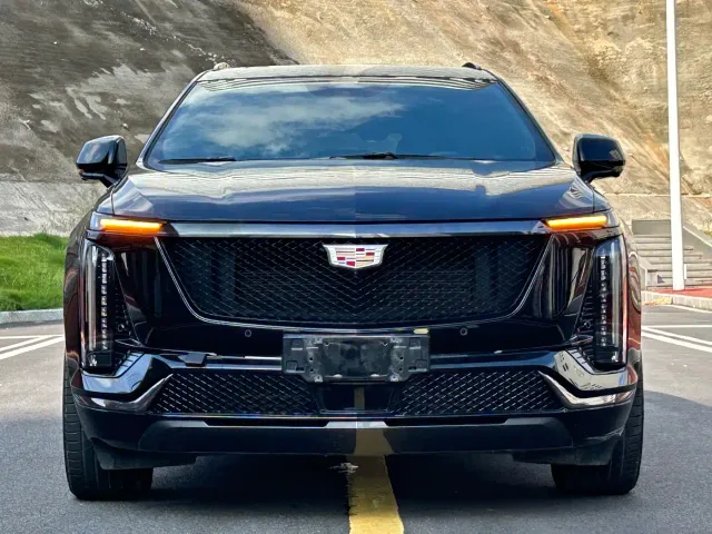 Cadillac XT5 — Фото автомобиля 2