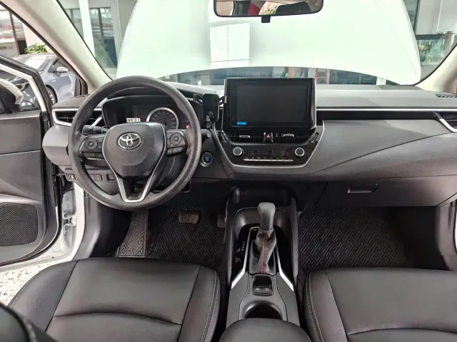 Toyota Corolla — Фото автомобиля 11