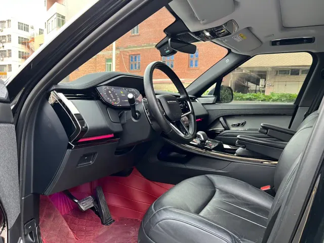 Land Rover Range Rover Sport — Фото автомобиля 5