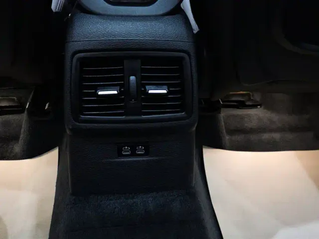 BMW X1 — Фото автомобиля 10