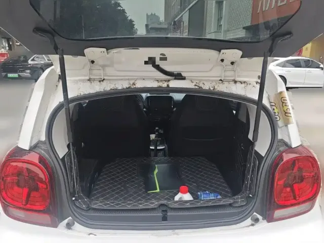 Roewe Clever — Фото автомобиля 15