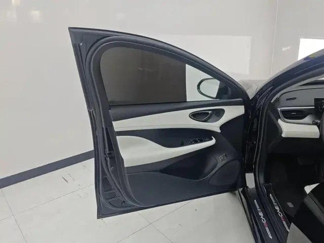 BYD Seal 05 DM-i — Фото автомобиля 7