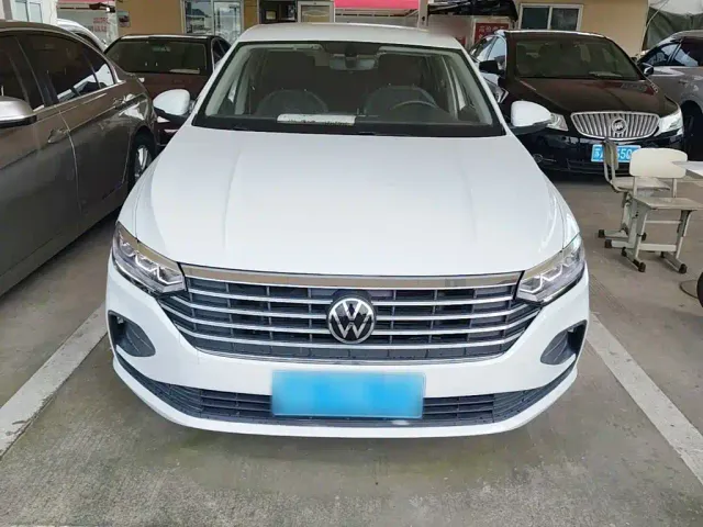 Volkswagen Lavida — Фото автомобиля 2