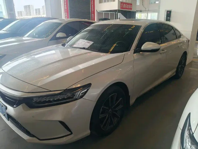 Honda Inspire — Фото автомобиля 2