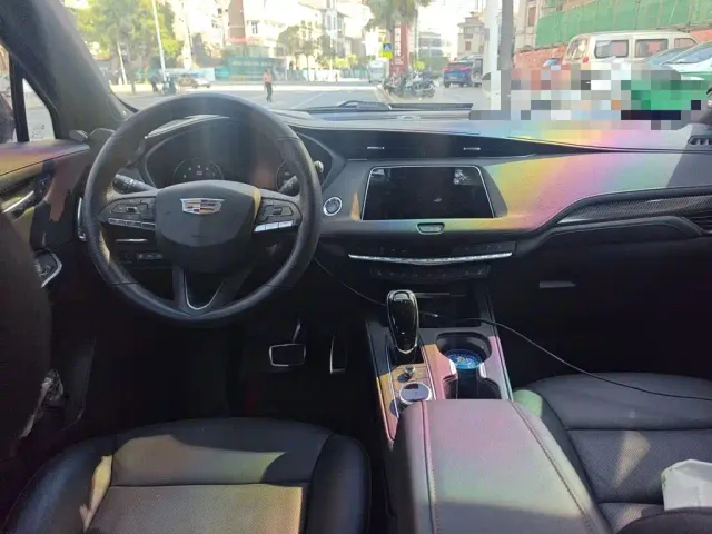 Cadillac XT4 — Фото автомобиля 5